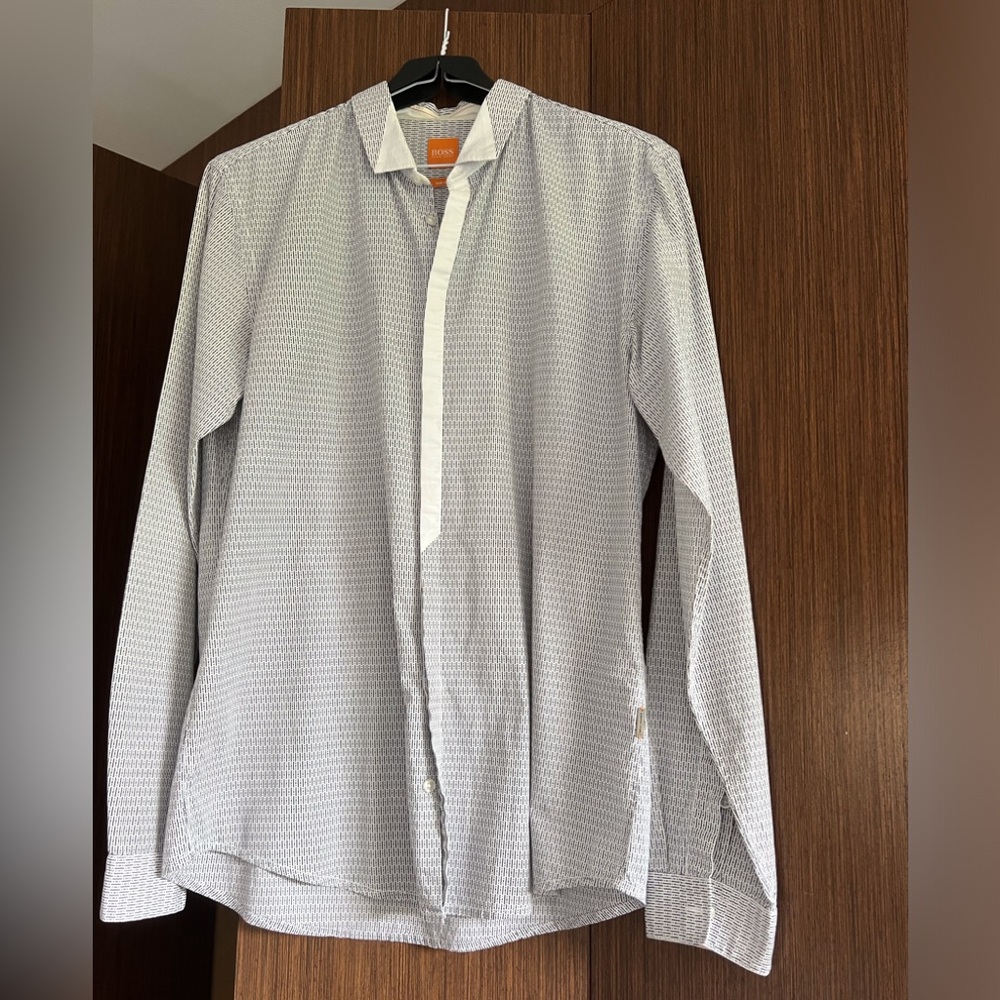 Gorgeous BOSS shirt - like NEW